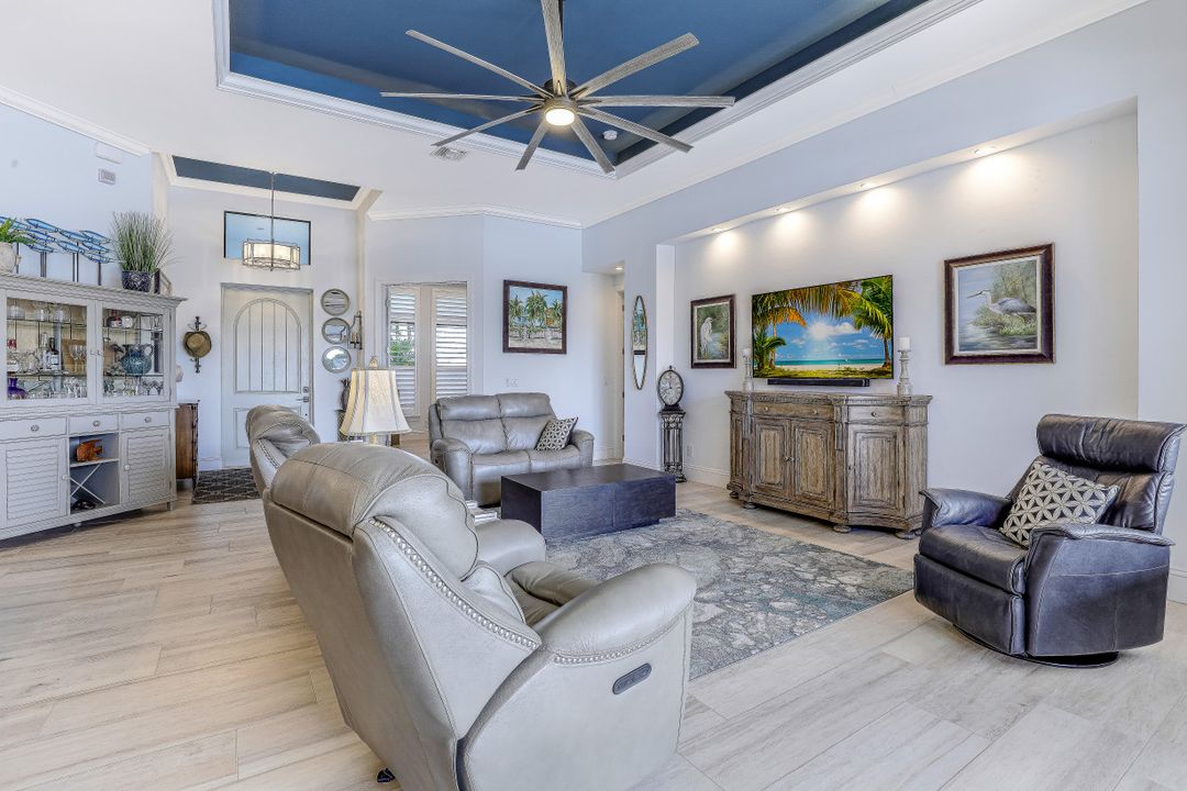 5405 SW 17th Ave, Cape Coral, FL 33914