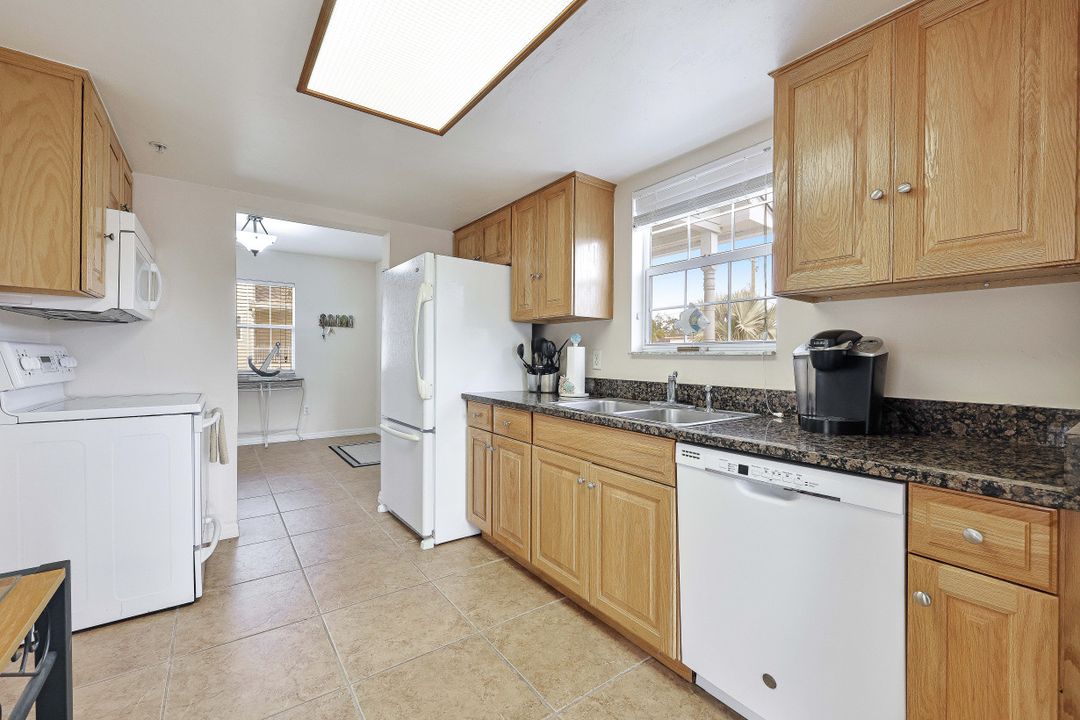 4733 Spring Creek Dr, Bonita Springs, FL 34134
