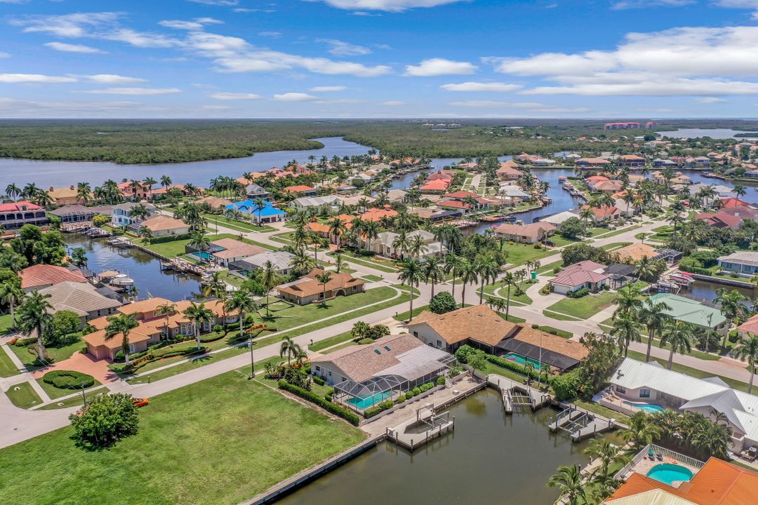 206 Dan River Ct, Marco Island, FL 34145