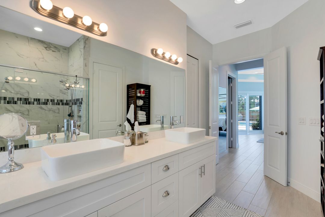 2112 16th St NE, Naples, FL 34120