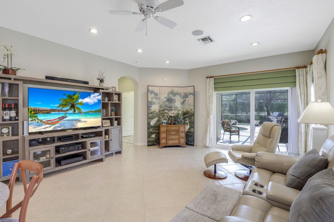 9920 Via San Marco Loop, Fort Myers, FL 33905