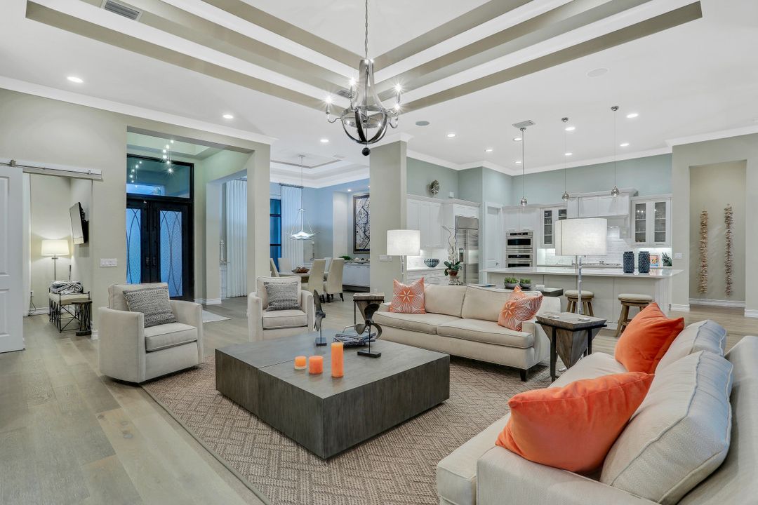 9105 Esplanade Blvd, Naples, FL 34119