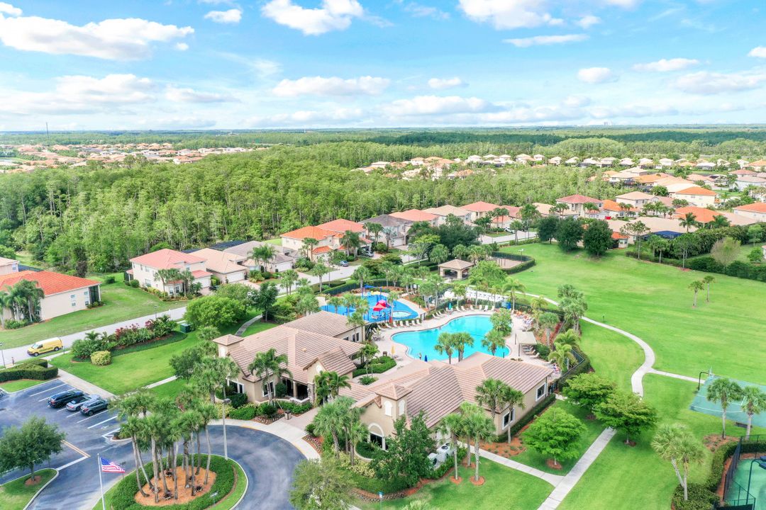 11137 Sparkleberry Dr, Fort Myers, FL 33913