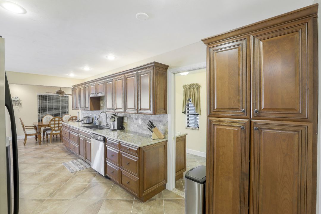 1427 SW 53rd Terrace, Cape Coral, FL 33914