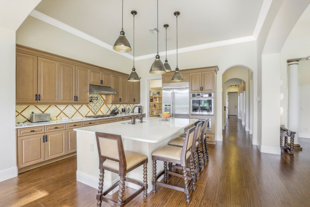 16671 Pistoia Way, Naples, FL 34110