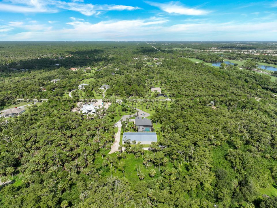 720 17th St NW, Naples, FL 34120