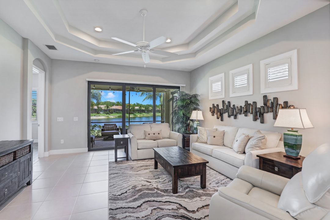 9124 Isla Bella Cir, Bonita Springs, FL 34135