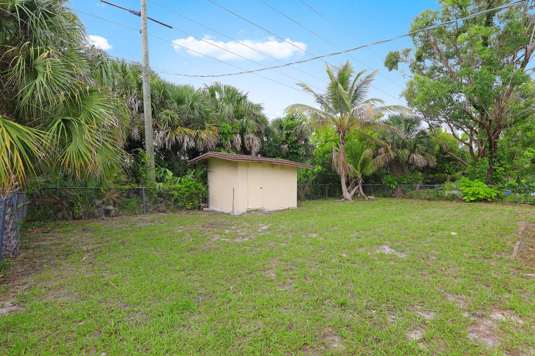 6665 E Tropicana Dr, Fort Myers, FL 33919