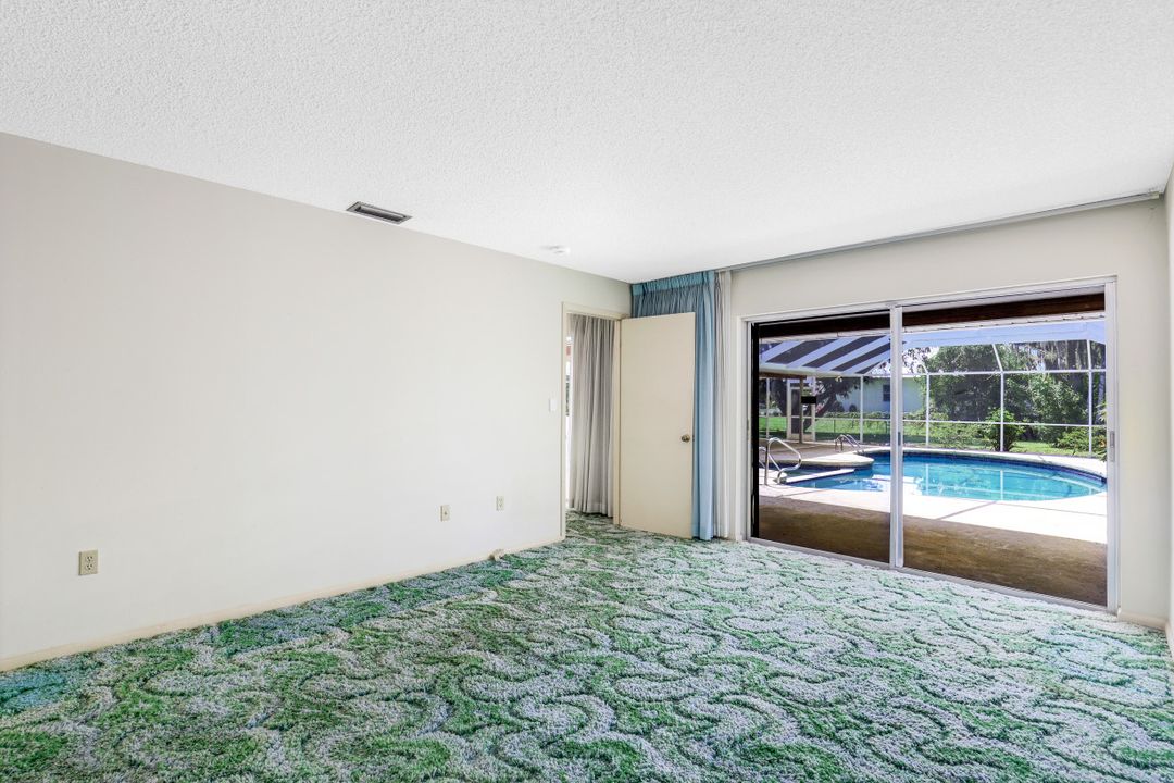 27126 Rue De Paix, Bonita Springs, FL 34135