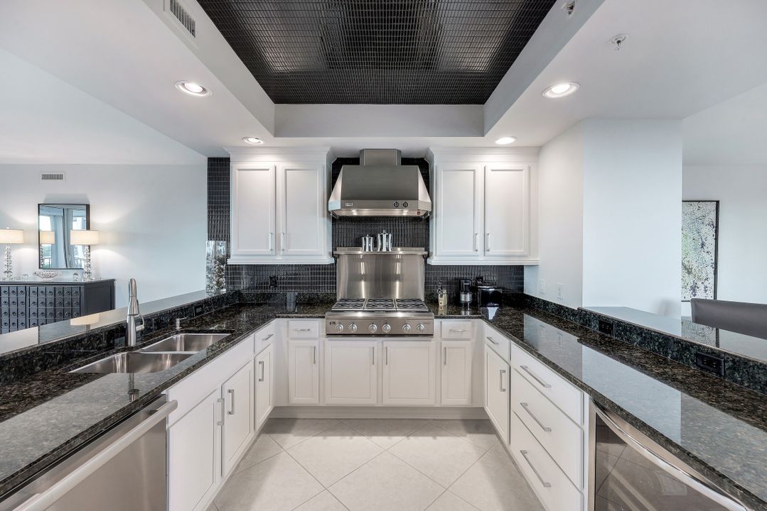 275 Indies Way #601, Naples, FL 34110