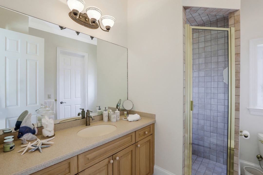 518 Coral Dr, Cape Coral, FL 33904