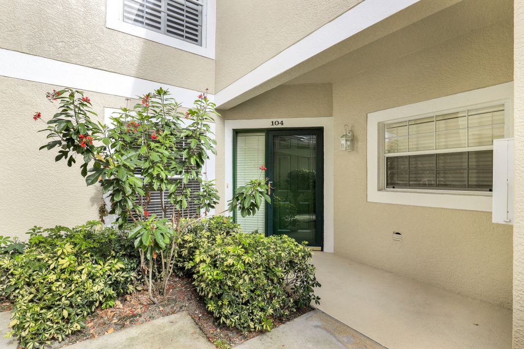 5115 Cobble Creek Ct #D-104, Naples, FL 34110