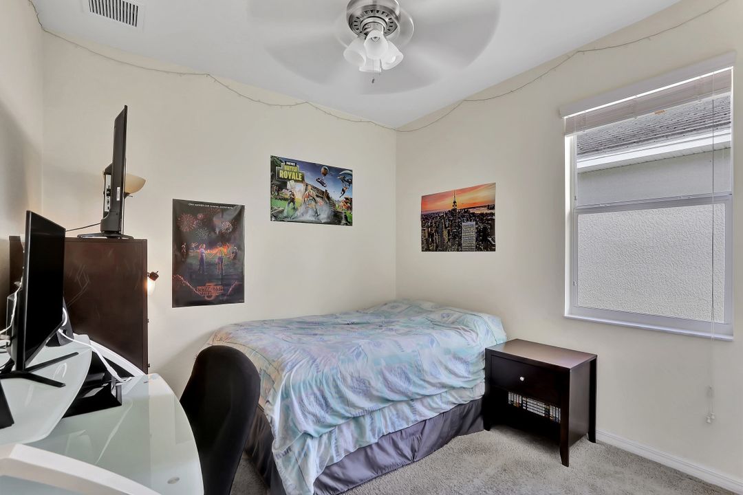 9577 Mirada Blvd, Fort Myers, FL 33908