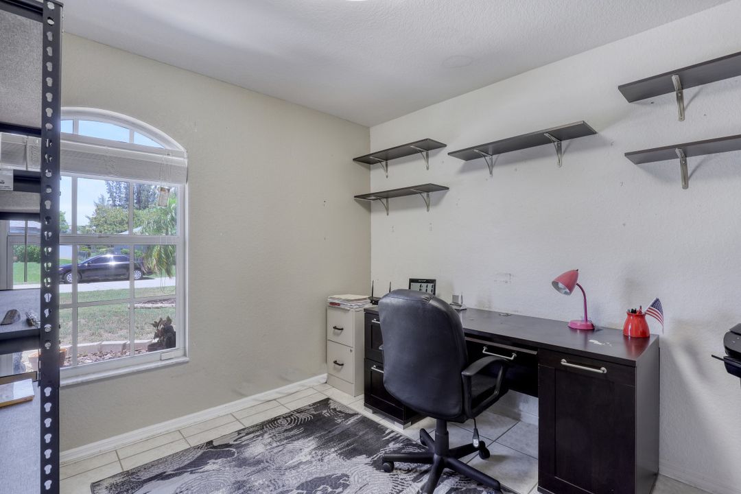 314 SE 22nd St, Cape Coral, FL 33990