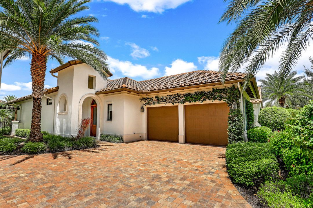16448 Talis Park Dr, Naples, FL 34110