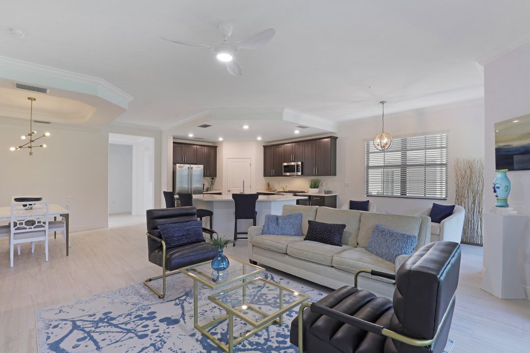 16356 Viansa Way #101, Naples, FL 34110