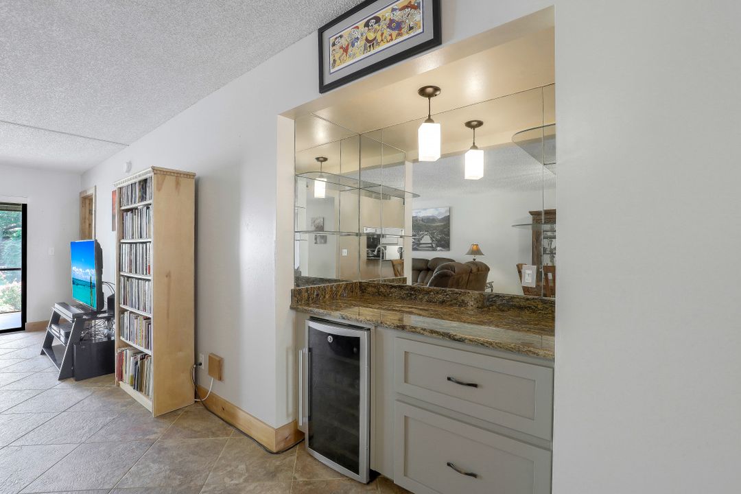 1782 Imperial Golf Course Blvd #c-104, Naples, FL 34110