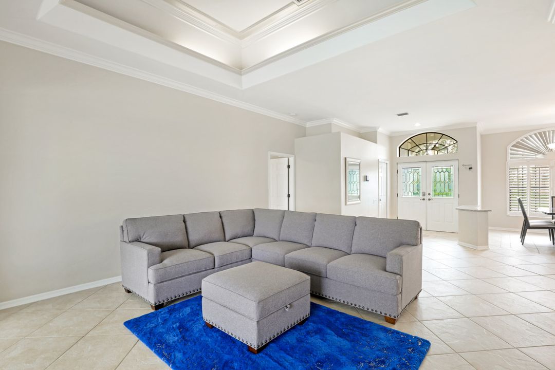 13291 Bridgeford Ave, Bonita Springs, FL 34135