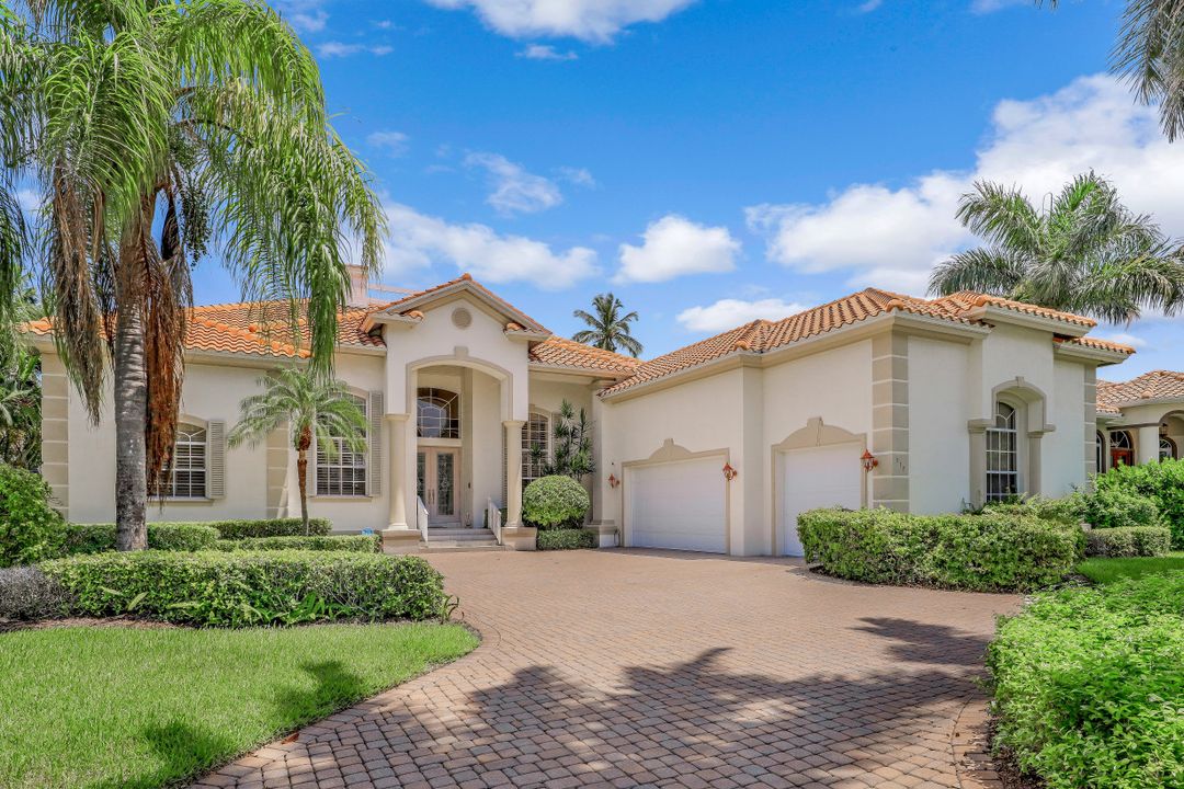 317 Mooring Line Dr, Naples, FL 34102