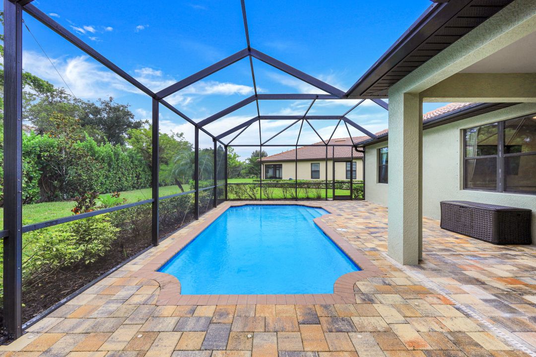 14470 Tuscany Pointe Trl, Naples, FL 34120