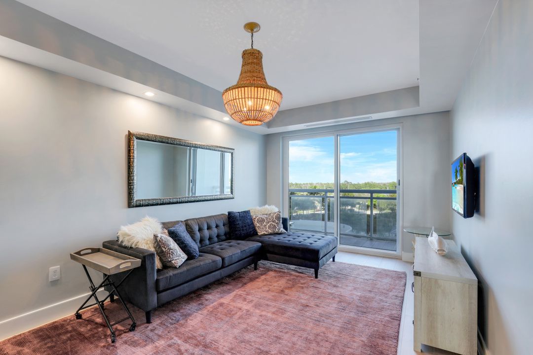 13915 Old Coast Rd #502, Naples, FL 34110