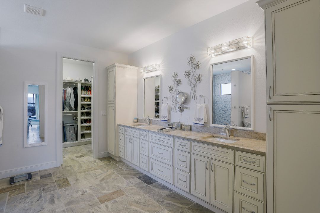 5314 Cortez Ct, Cape Coral, FL 33904