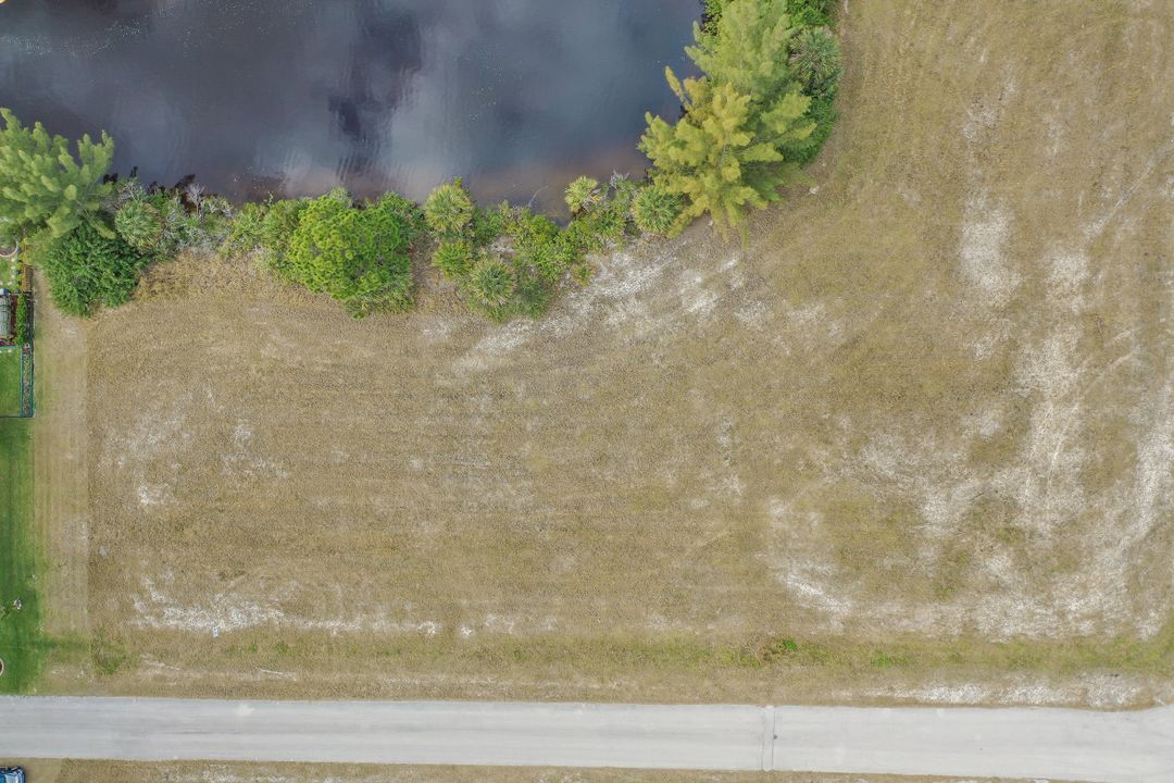 2374 NW 39th Ave, Cape Coral, FL 33993