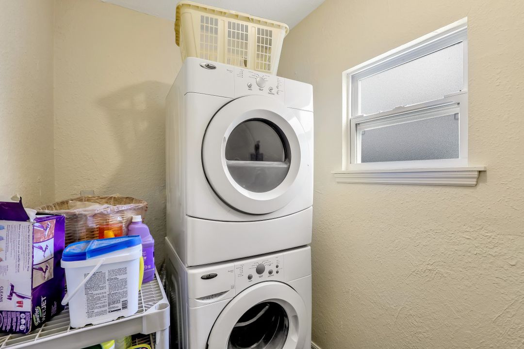 907 Maddock St E, Lehigh Acres, FL 33974