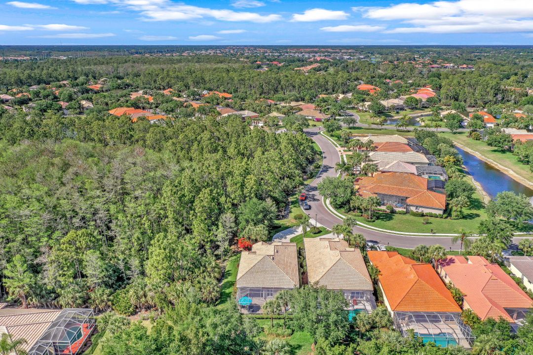 6251 Ashwood Ln, Naples, FL 34110