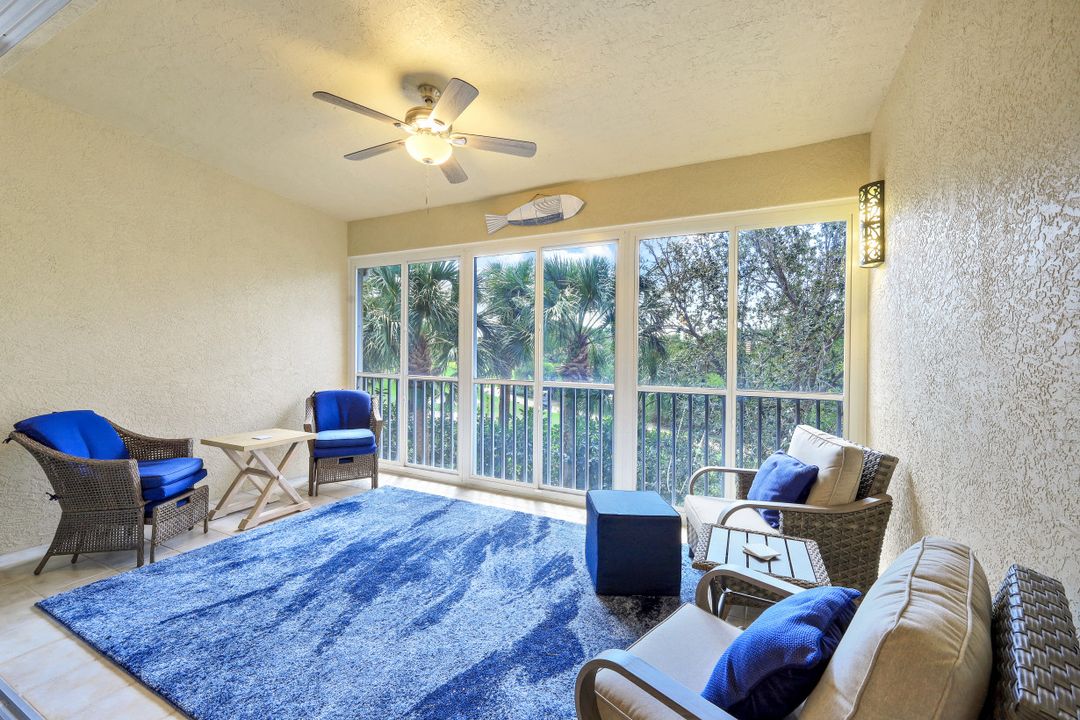4800 Yacht Harbor Dr #822, Naples, FL 34112