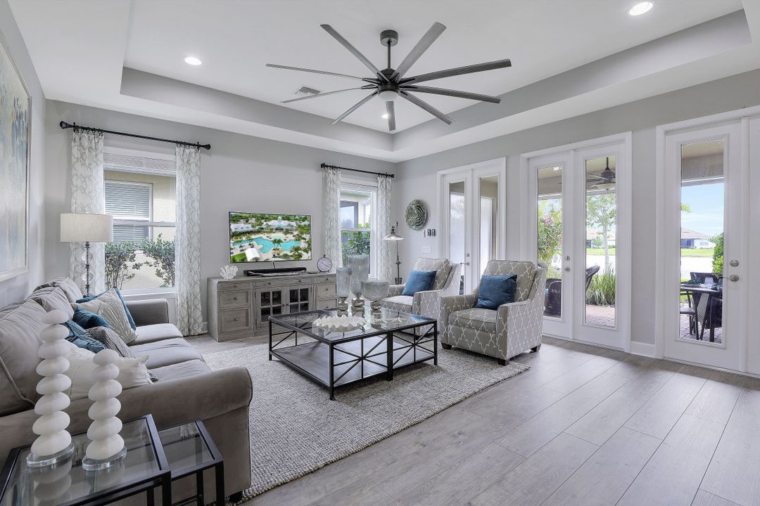 14684 Tropical Dr, Naples, FL 34114