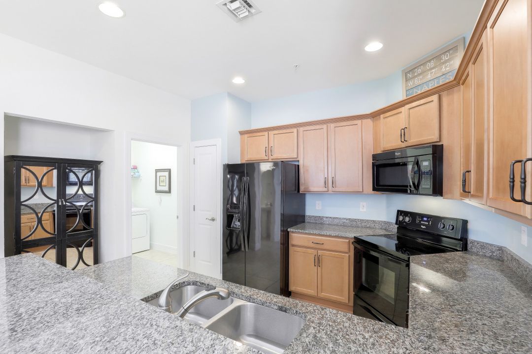 1419 Santiago Cir #1603, Naples, FL 34113