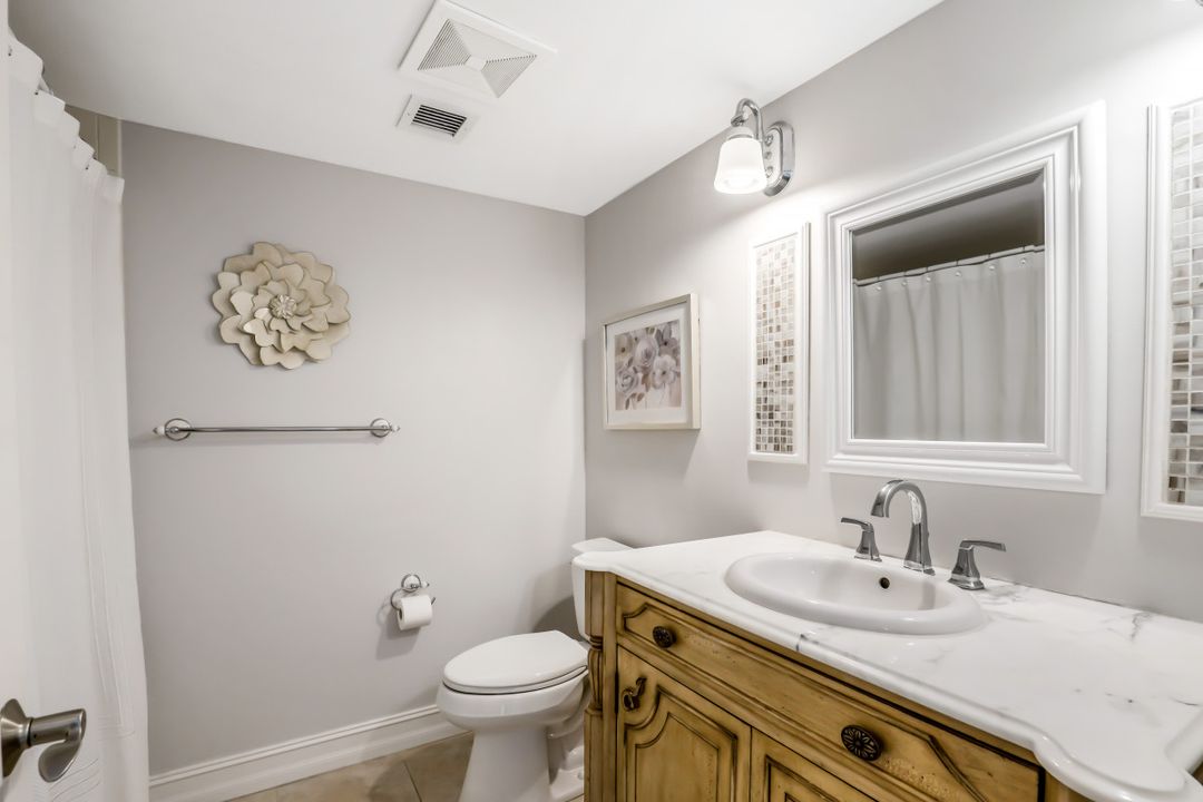 4401 Gulf Shore Blvd N #D-207, Naples, FL 34103