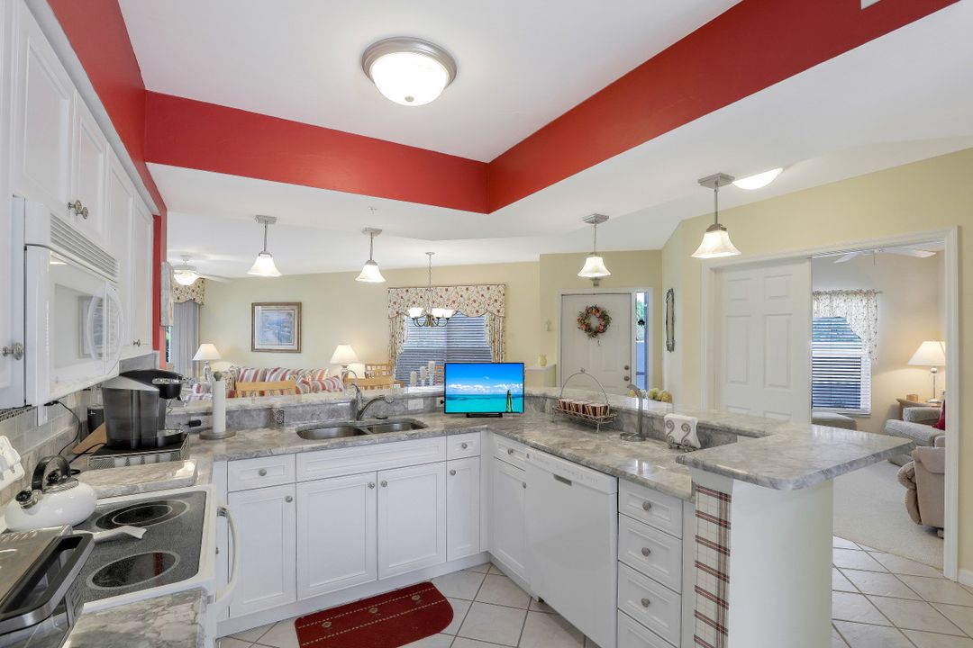 5015 Cedar Springs Dr #104, Naples, FL 34110