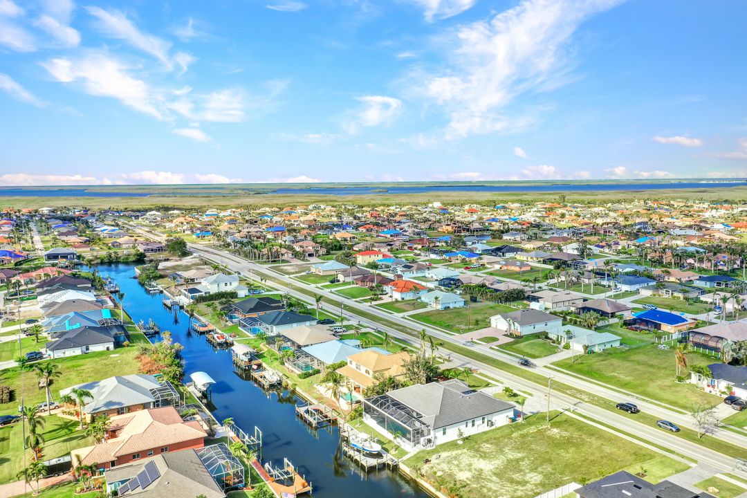 2612 Surfside Blvd, Cape Coral, FL 33914