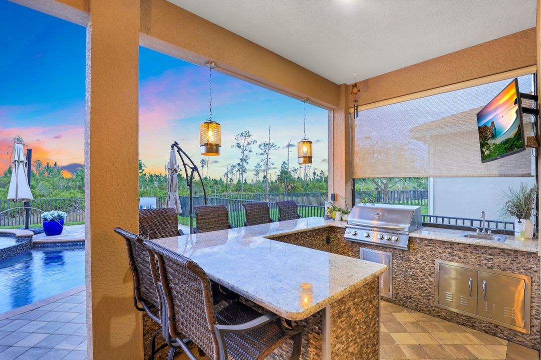 2832 Cinnamon Bay Cir, Naples, FL 34119