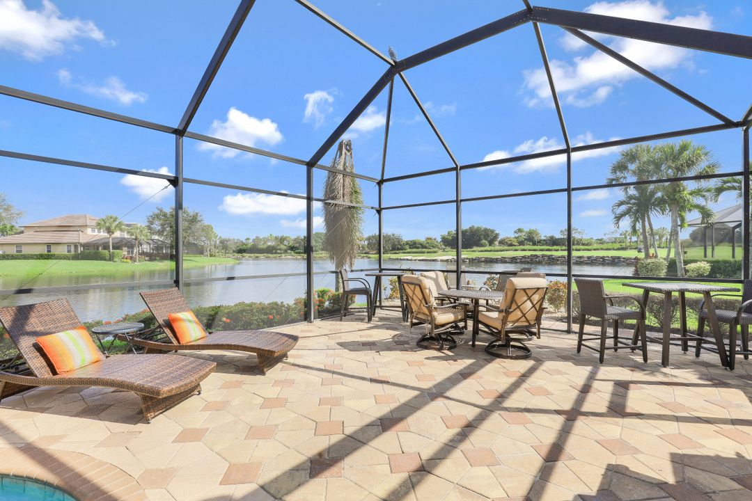 9167 Shale Ct, Naples, FL 34120