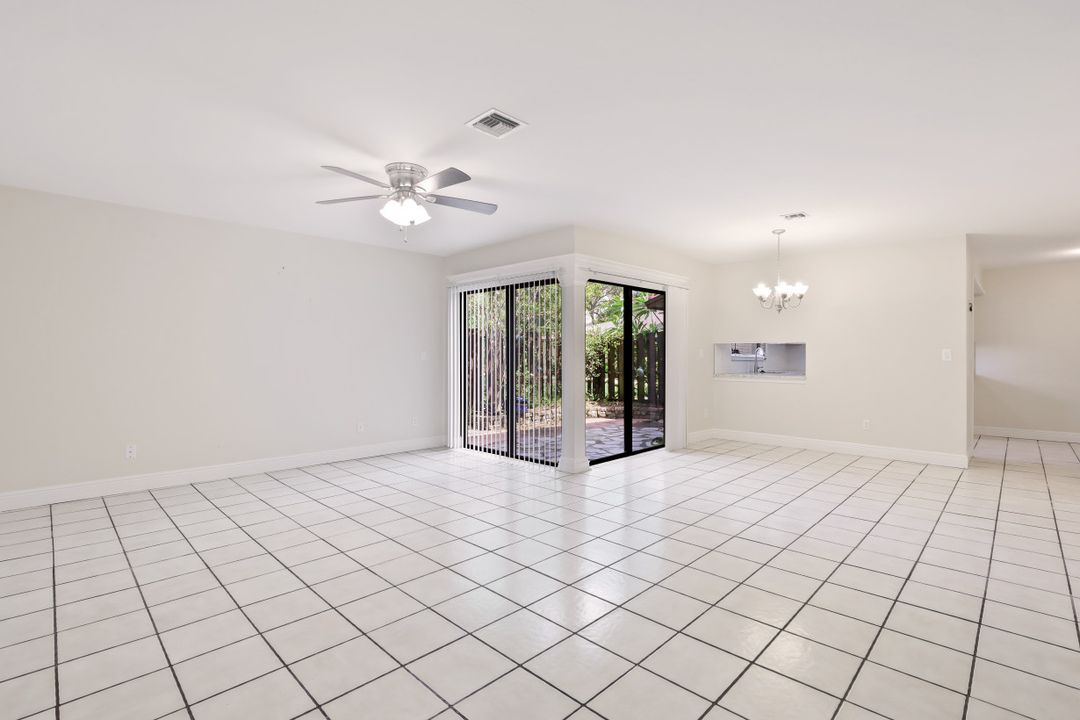 621 SE 12th Ave APT 118, Cape Coral, FL 33990