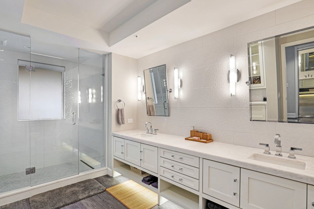 8720 Bay Colony Dr, Naples, FL 34108