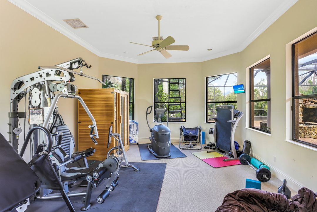 3645 7th Ave NW, Naples, FL 34120