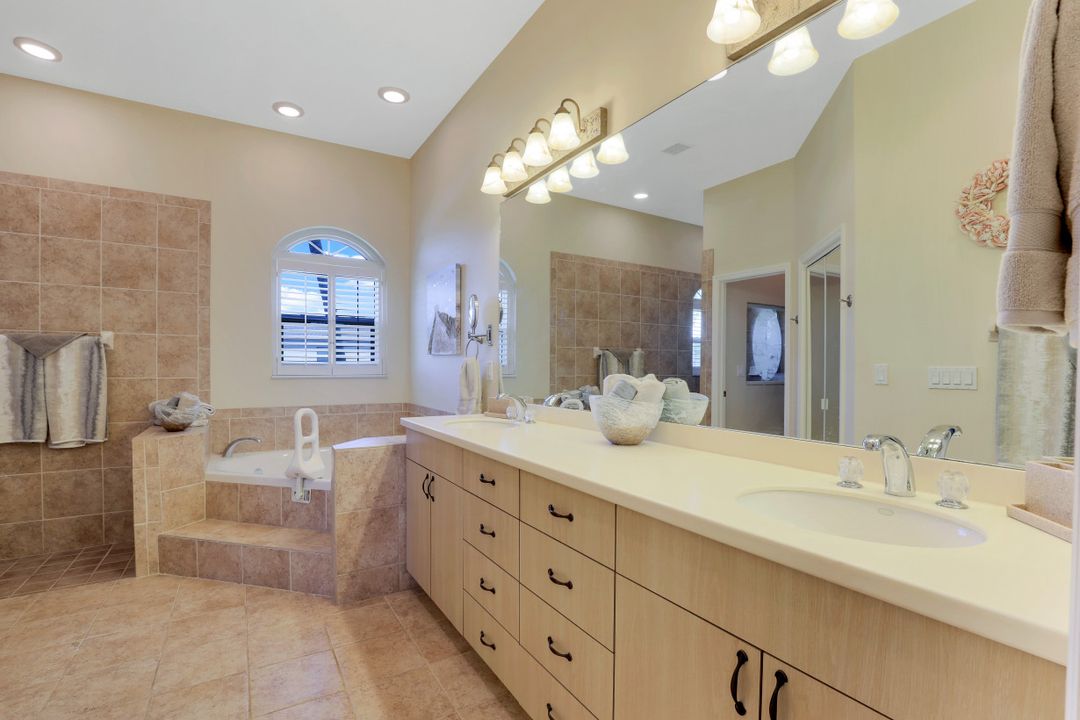 1306 SW 47th St, Cape Coral, FL 33914