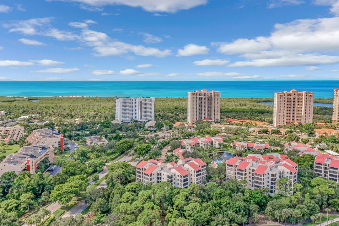 6500 Valen Way #402, Naples, FL 34108