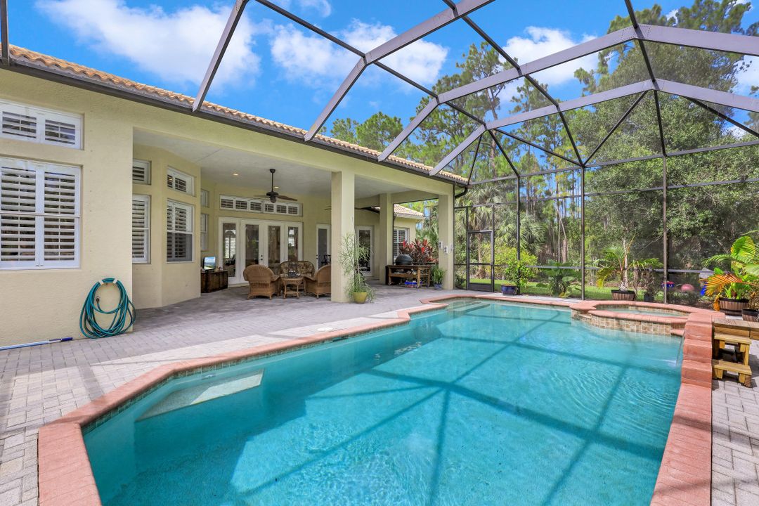 562 14th St SE, Naples, FL 34102