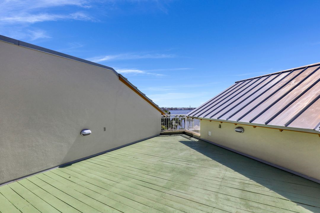 1001 10th Ave S #F3, Naples, FL 34102