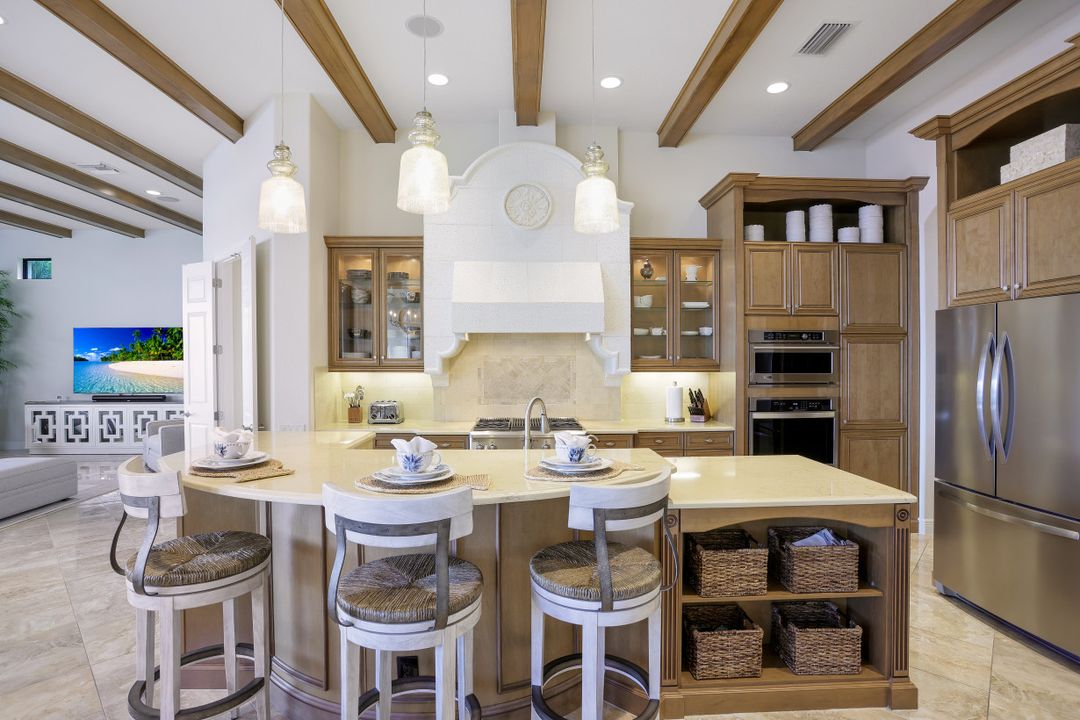 9214 Marble Stone Dr, Naples, FL 34120