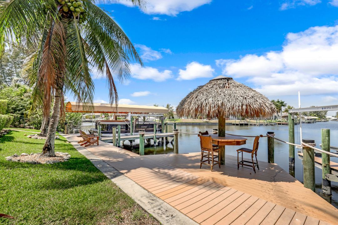 2227 SW 54th Ln, Cape Coral, FL 33914