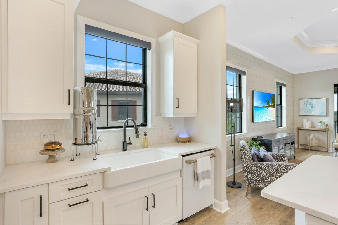 9636 Montelanico Loop #201, Naples, FL 34119