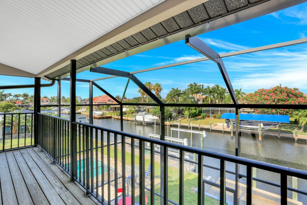 5811 SW 1st Pl, Cape Coral, FL 33914