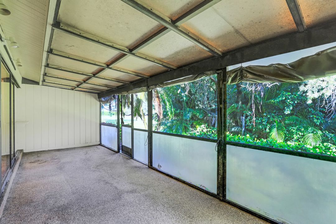 127 Forest Lakes Blvd, Naples, FL 34105