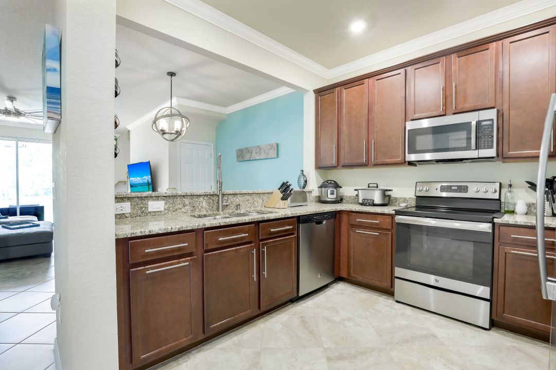 10164 Via Colomba Circle, Fort Myers, FL 33966